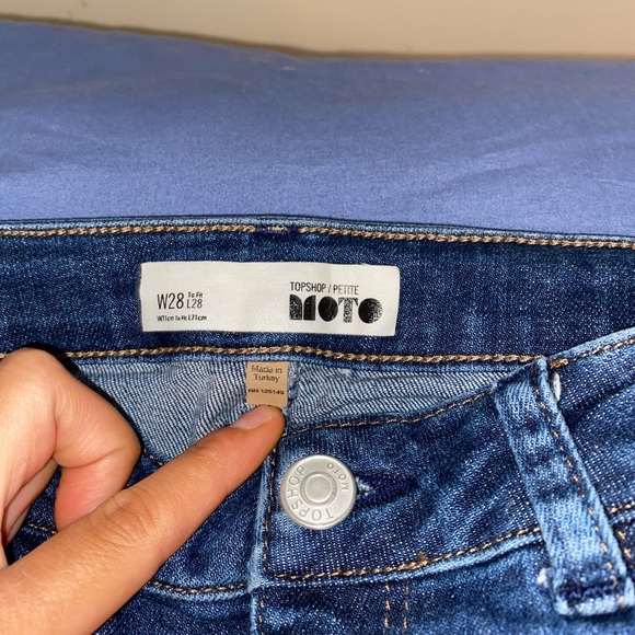 High waisted dark blue jeans - Picture 2 of 3